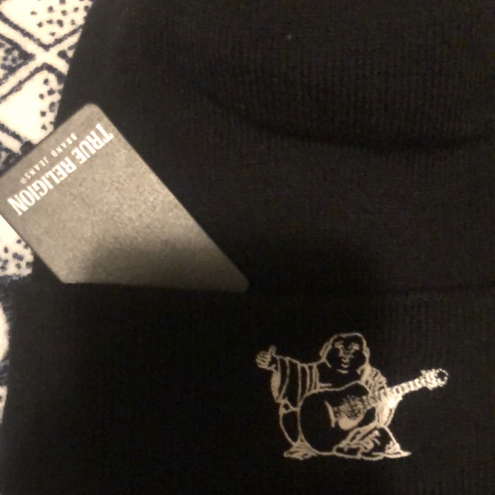TRU RELIGION BEANIE